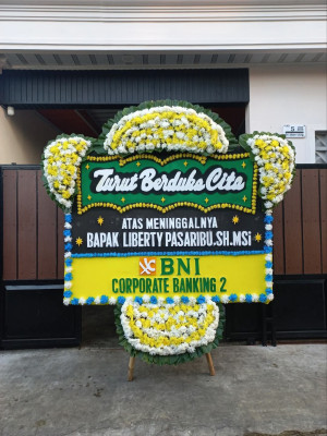 Papan Bunga Duka di Korong Gadang